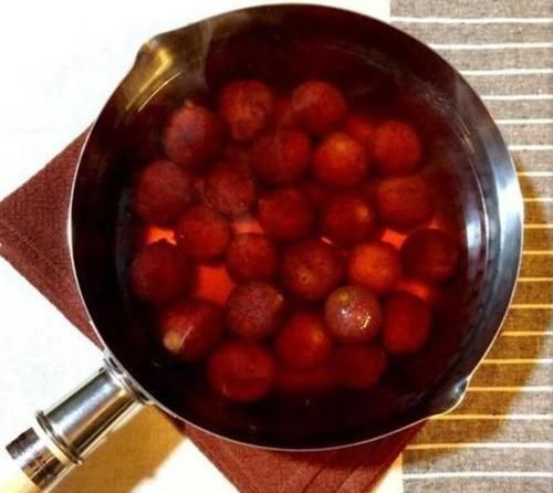 自制|炎炎夏日,教你在家自制冰镇杨梅汁,清爽解暑,几分钟就可以搞定