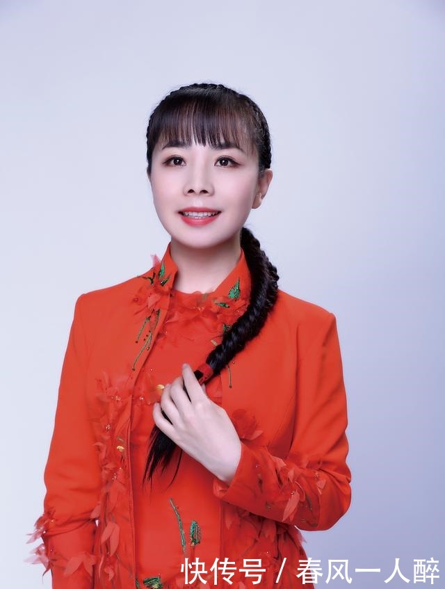 王二妮|王二妮,曾在《星光大道》拿到冠军走红,如今甘愿在农村过日子