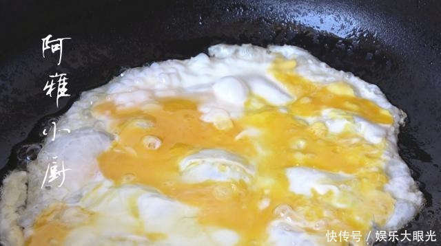 比肉|秋天少吃肉,这道家常豆腐做法简单味道十足,不放肉比肉都香!