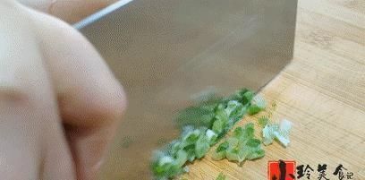  好吃|玉米面全身都是宝，教你秘制新做法，比肉香比面包还松软，真好吃