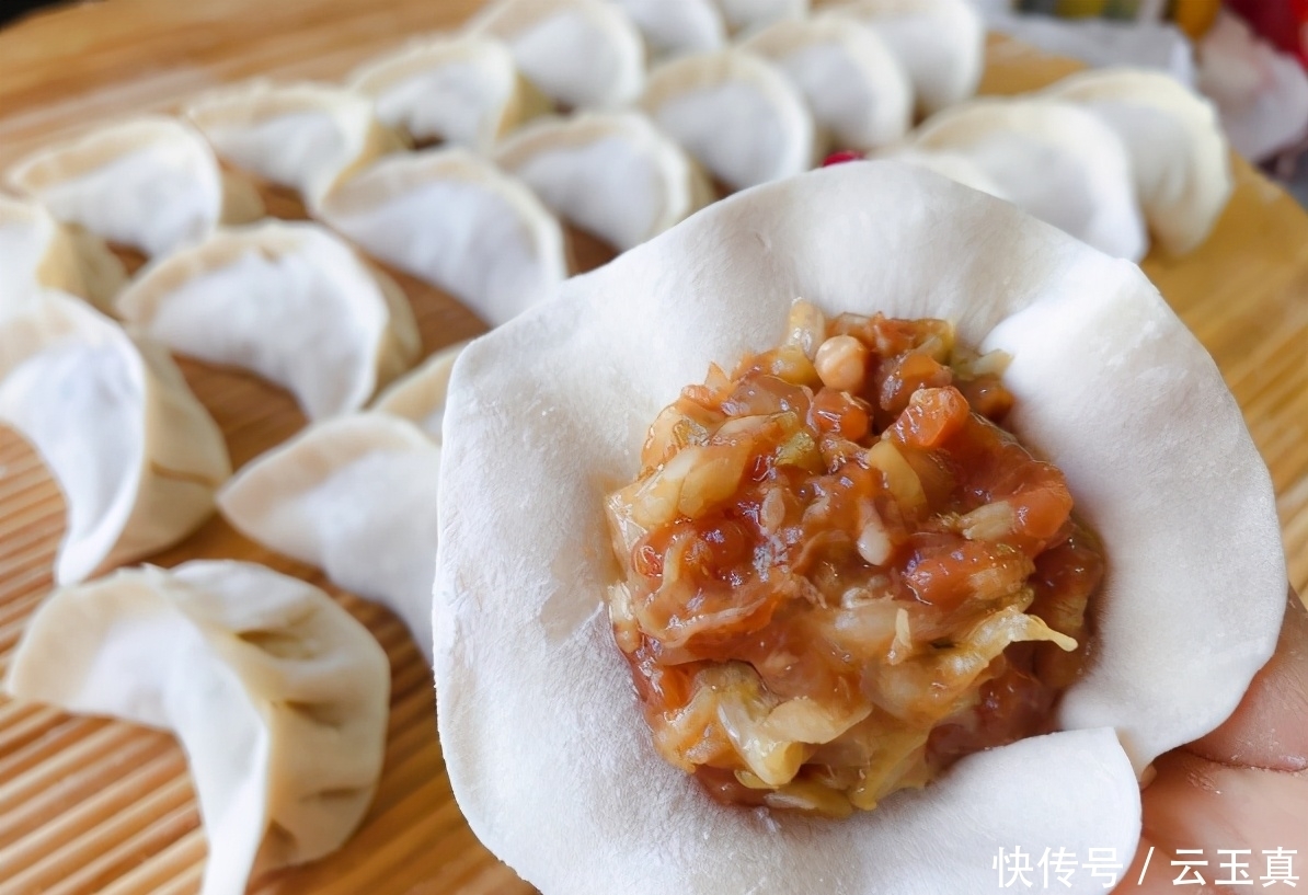 鲜嫩|拌饺子馅,先调味还是后调味?做对了,饺子鲜嫩多汁,入味还不腥