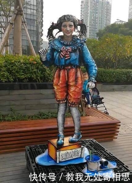 段子|趣味图片幽默段子笑话：哈哈哈，大姐你就是这样搬运床垫的么