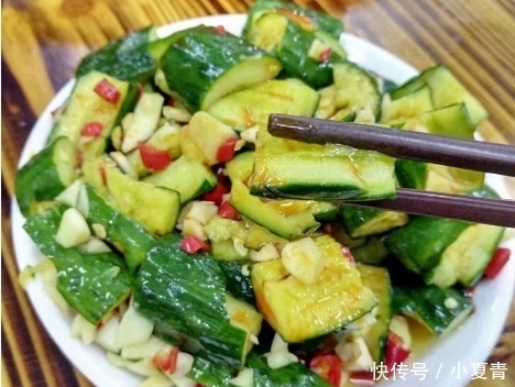 爷爷|爷爷使用了30年的凉拌汁秘方, 仅需加5种调料, 不管拌什么都好吃