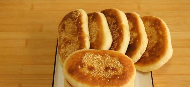  不用|不用烤箱，只需牛奶和面粉，在家也能吃到酥到掉渣的火烧了