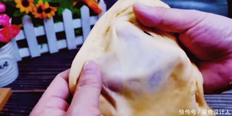 烤箱|没有模具和烤箱,在家也能做面包,教你做小碗蒸面包