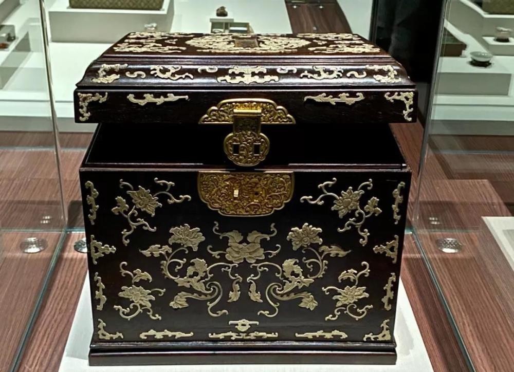 最强|地表上最强开箱!收藏达人乾隆皇帝的多宝格