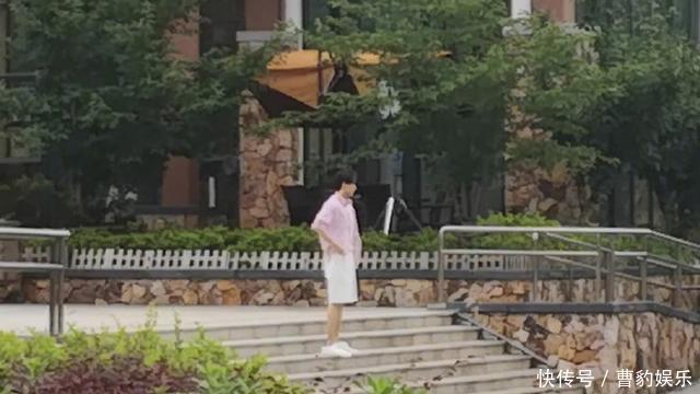 录制|《中餐厅》上班路透刘宇宁杨超越,还有帅气有加的凯经理回来了