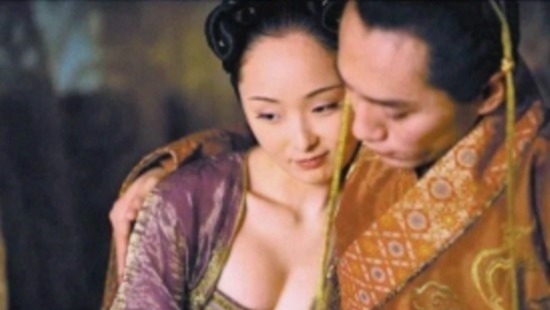 女主|甩了唐嫣老公,从小陶虹整成杨幂,却flop到接二手女主