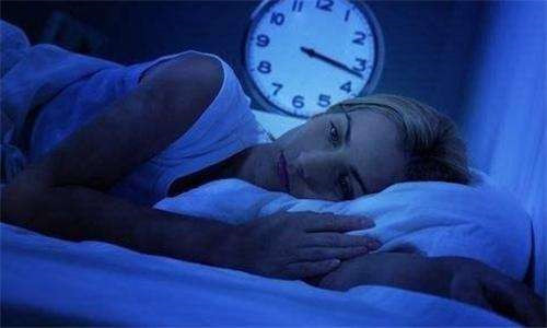 小时|人可以多久不睡觉17岁学生硬撑了264个小时,最后他成了这样