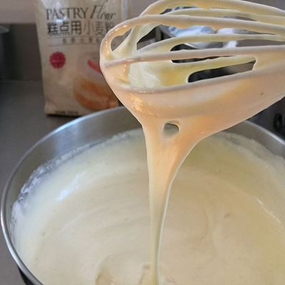 立体|斜坡立体浮雕蛋糕—附详细的奶油霜配方和步骤