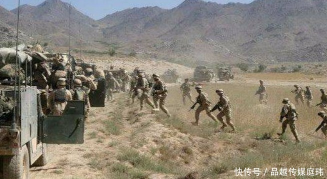 筛子|视察团到叛军营地,中将被打成筛子,随行14人当场倒地