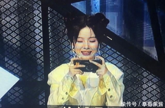 节目|成团出道的陈卓璇和徐艺洋录同档节目,陈姐大笑,徐艺洋全程板脸