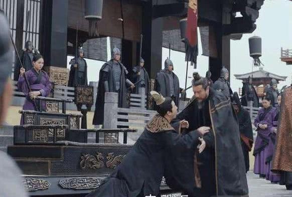  精辟|世人皆知“说曹操，曹操到”，但下半句更加精辟，但是无人敢提！