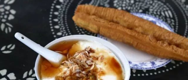 煎饼果子|中国最好吃的5大小吃,图5被誉为“世界第一小吃”,你吃过几种