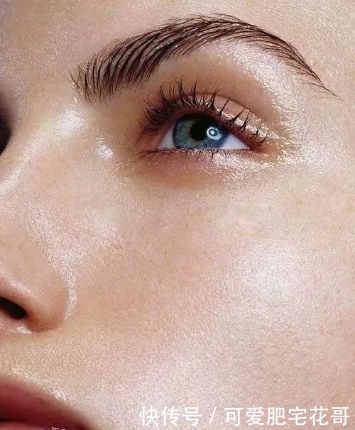  皮肤|常戴口罩一不小心惹上痘痘和起皮？打响紧急护肤战！