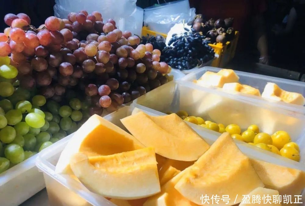  步行街|北戴河这条超火步行街，晚上十点仍热闹非凡！