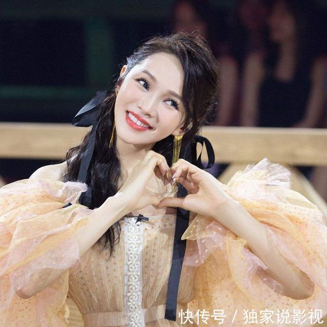 怜爱|4次公演全输,黄圣依被怜爱伊能静变谨慎,话题姐姐熬来口碑逆转