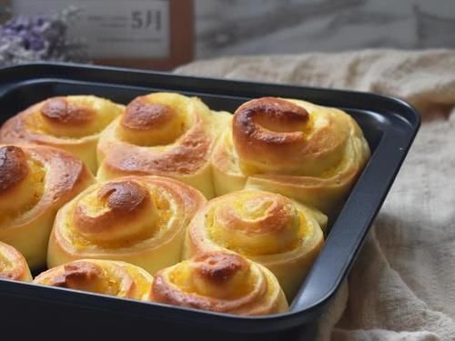 高筋面粉|夏天早餐吃它简单省事,做一次吃两顿,香甜柔软味道棒,孩子爱吃