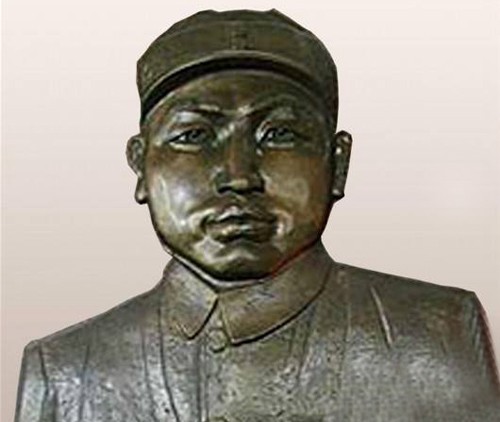 粟裕|他是华东野战军副参谋长,粟裕说:有他在,我就没有后顾之忧