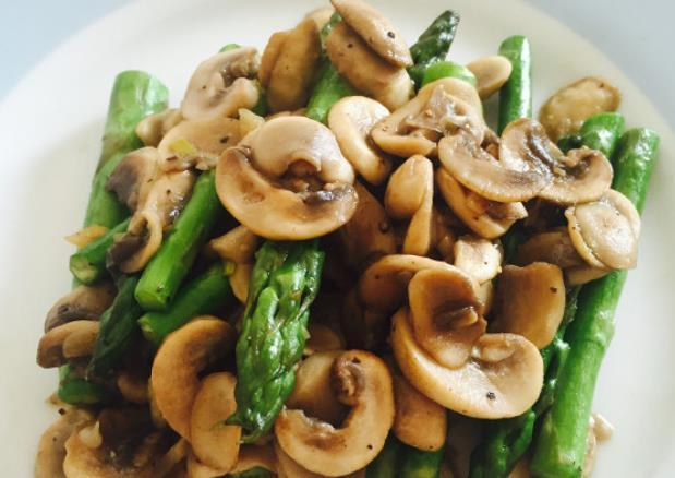  口臭|芦笋搭配它一起炒，准时上厕所，胖人越来越瘦，口臭消失，减体重