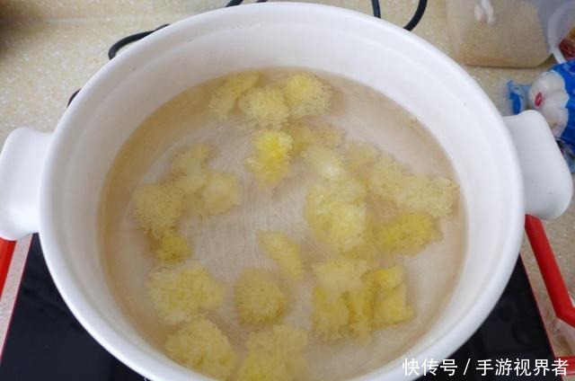 清热|夏天家人喜欢喝的一款甜汤,清热又解暑,每天一碗,香甜软糯