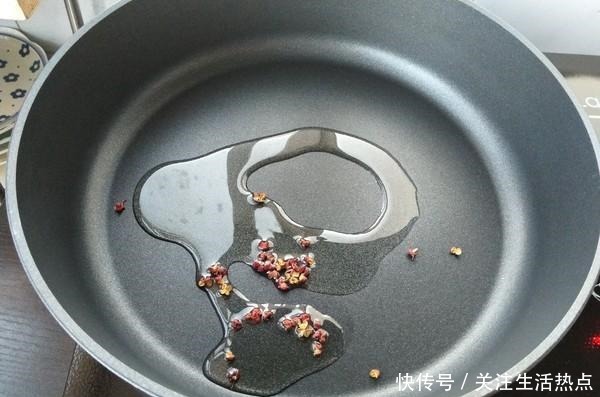 提前准备|过年常见的这道硬菜，提前准备好，吃的时候一热就行，越热越香！