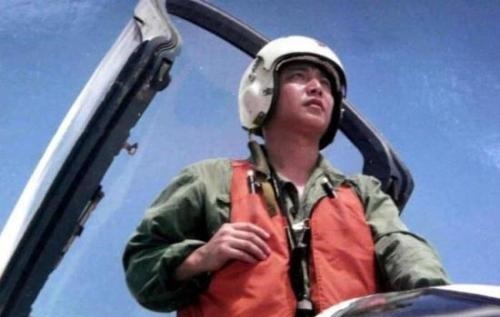 和平|王伟撞机后国家有多重视?派出10万人搜索,15天后才逐渐放弃