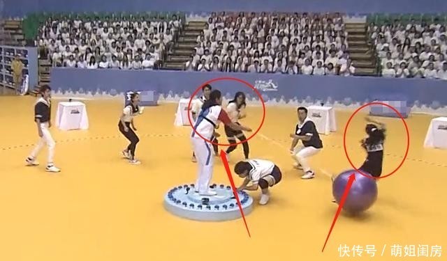  机智|《跑男8》嘉宾大球挑战，蔡徐坤低头吴宣仪收腰，李晨太机智了