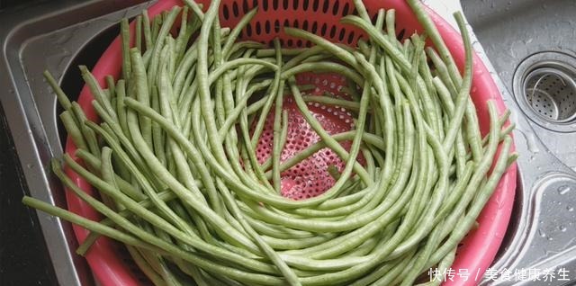 好吃|想吃酸豆角教你客家传统做法,酸脆爽口好吃,一次6斤吃1年不坏