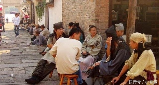  影视拍摄|横店20万临时演员现状：光棍的世界，懒汉的天堂，疯子的乐园