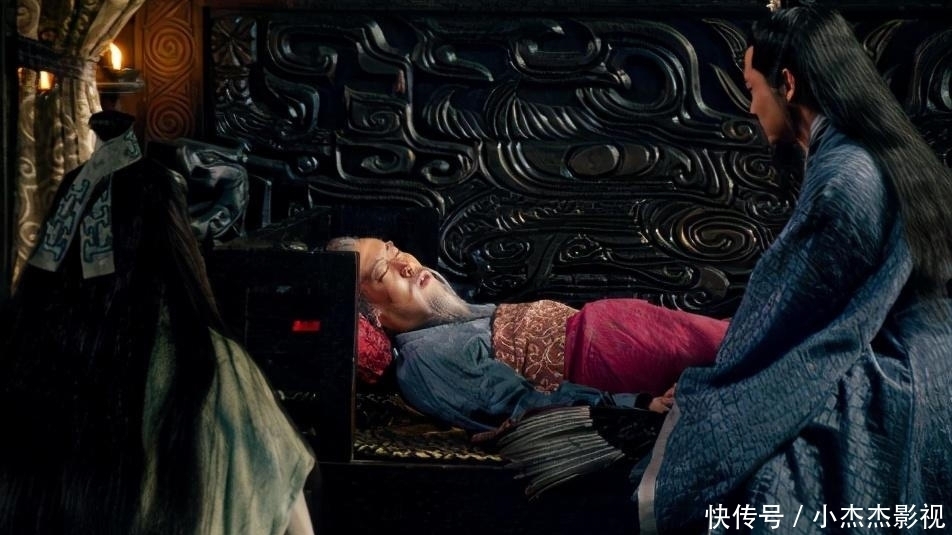 孙尚香|孙尚香睡觉有个坏习惯,法正建议刘备,分而居之