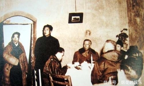 赫鲁晓夫|赫鲁晓夫来访，在国宴上，毛泽东用红辣椒给赫鲁晓夫上了一课