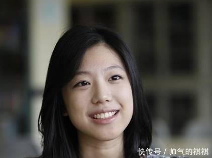 她是高考牛人, 收到17封录取通知书, 然后