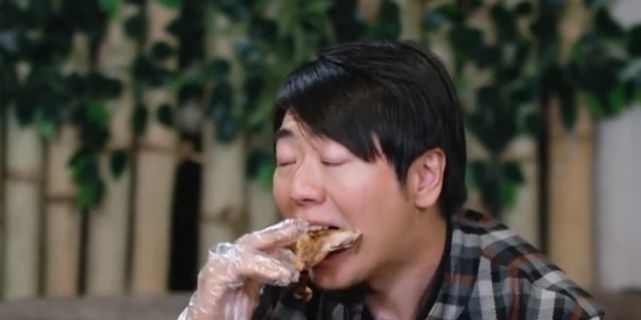 综艺|郎朗上综艺成为吃播,啃鸡腿丝毫不顾及形象,网友:你可是钢琴家