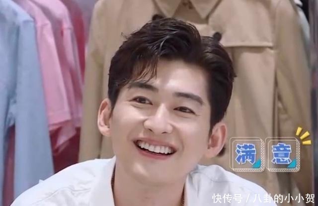  露天|《跑男》露天录节目，baby站在太阳底下，张翰的做法也太绅士了吧