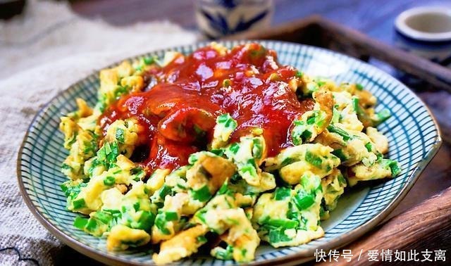 韭菜|韭菜新吃法,5分钟做好一盘开胃菜,做法简单,家人爱吃