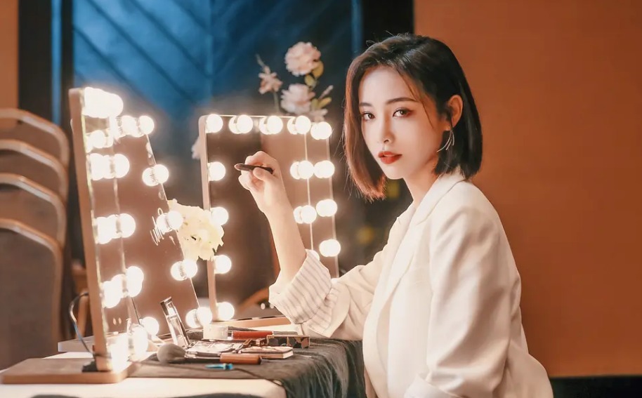 何去何从|许佳琪、赵粤相继成团,戴萌将毕业,7SENSES将何去何从?