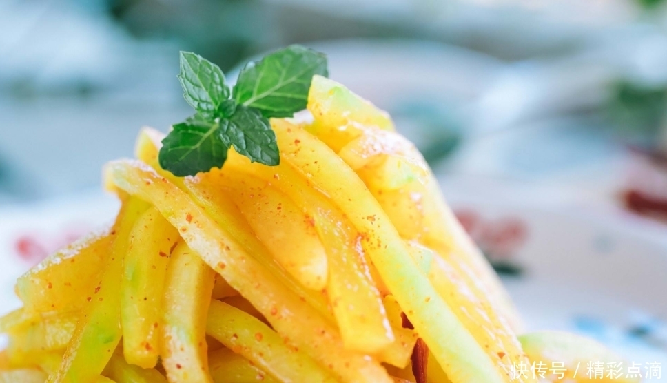  西瓜皮|7月里，爱吃西瓜还不如多吃它，润肠通便瘦小腹